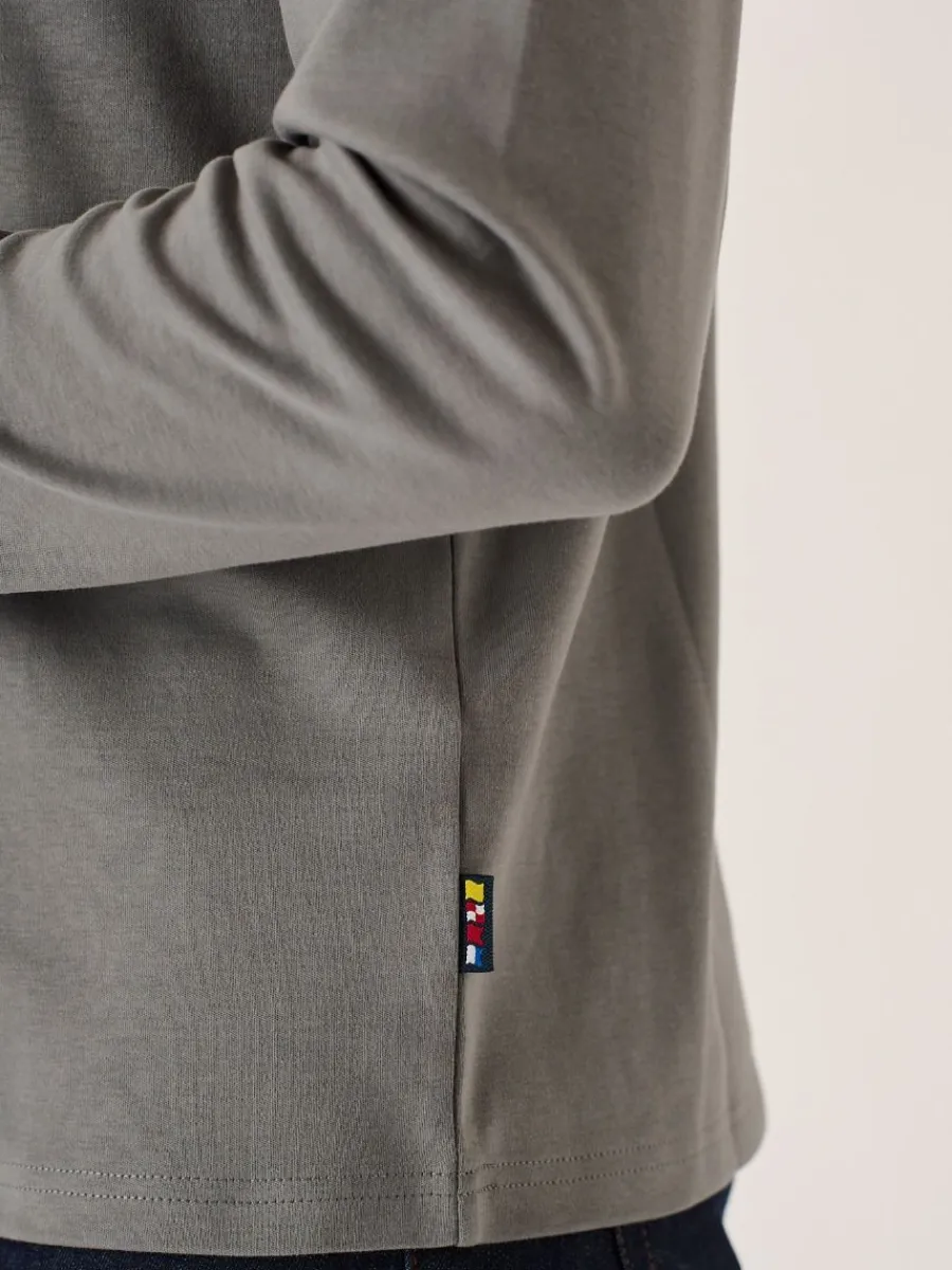carbon_grey_xseries_long__8.webp Quba & Co Carbon Grey X-Series Long Sleeved T-Shirt - Niall Online