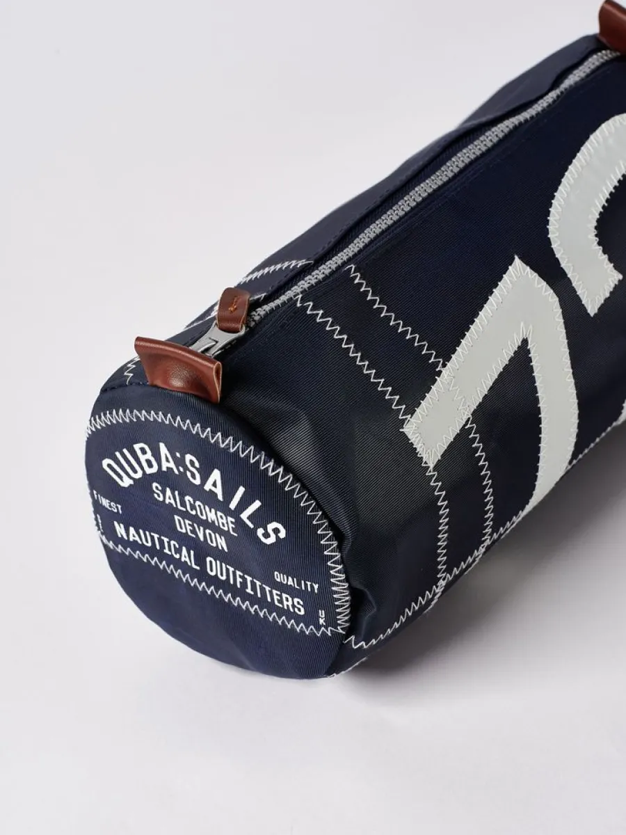 navy_barrel_wash_bag__bea_7.webp Quba & Co Navy Barrel Wash Bag - Beacon New