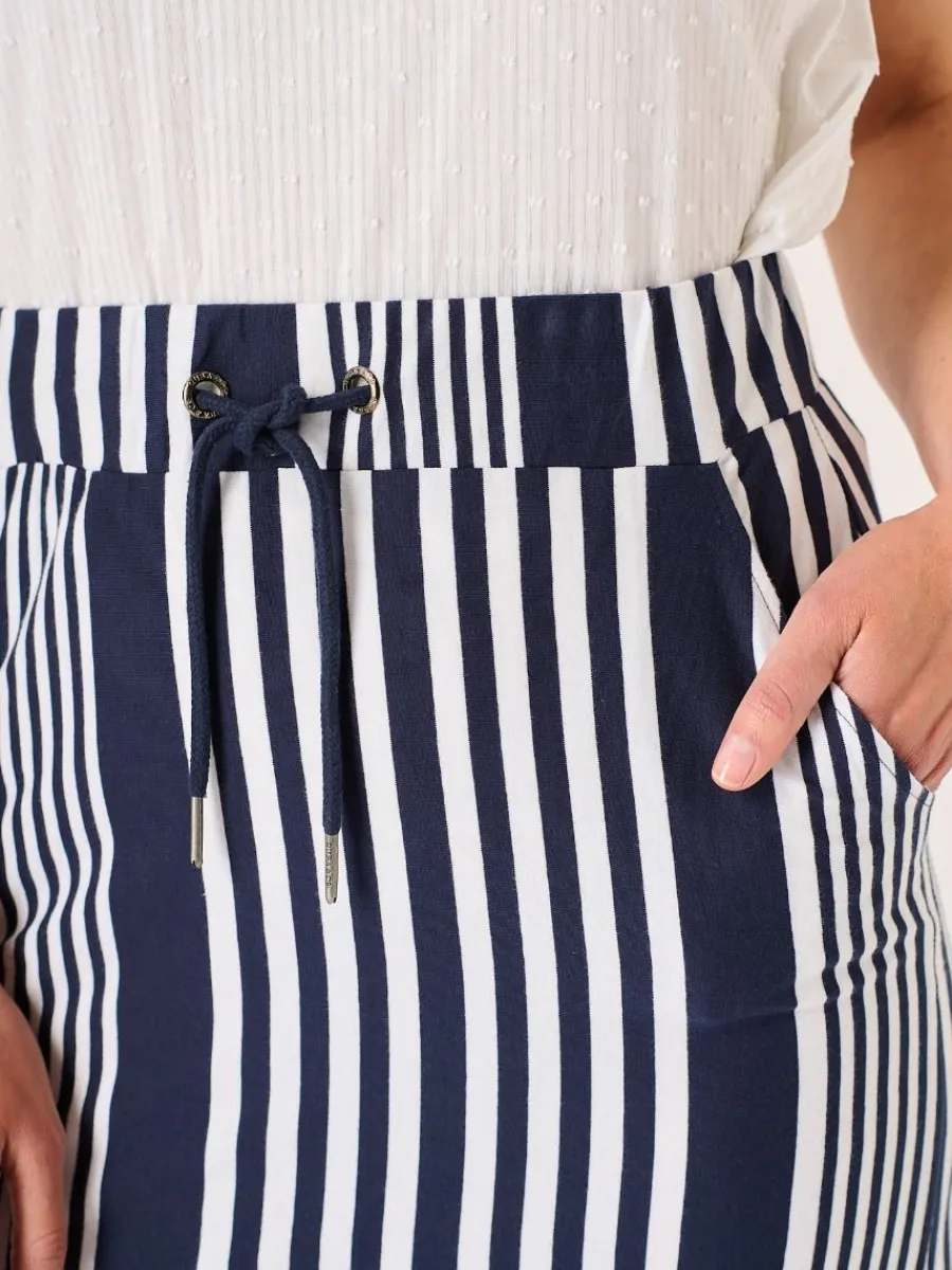 tarbet_maxi_navy_and_whit_5.webp Quba & Co Tarbet Maxi Navy and White Jersey Striped Skirt Fashion