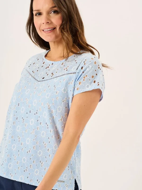 Quba & Co White And Blue Broderie Anglaise Short Sleeve Top - Bethenny Outlet