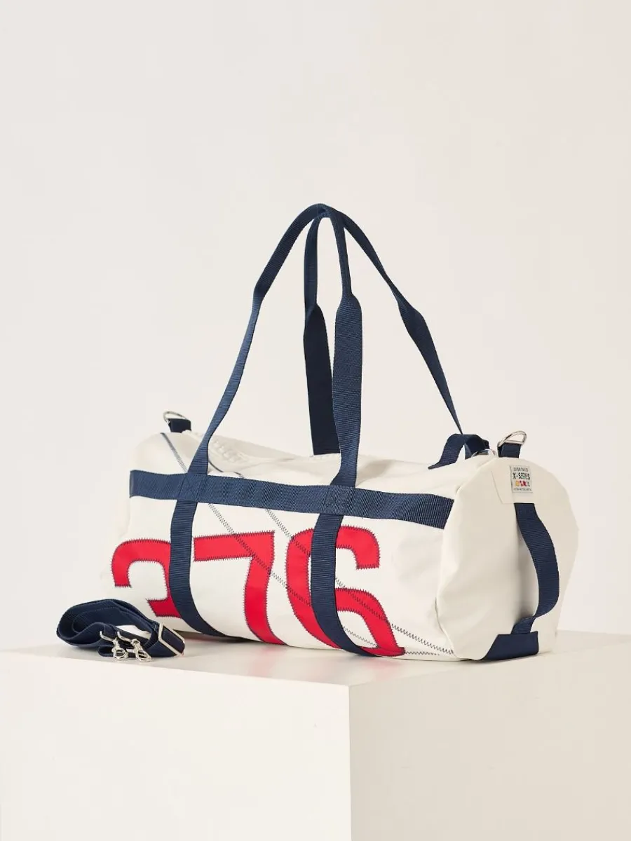 white_and_red_small_barre_0.webp Quba & Co White And Red Small Barrel Bag - Reef Clearance
